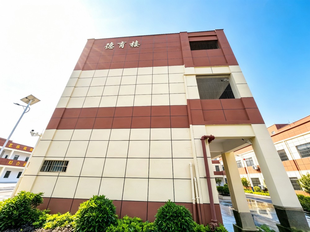 黄南家长必读:全封闭管教学校的诚信选择与教育价值